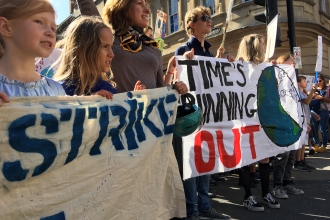 Children protesting in Oxford