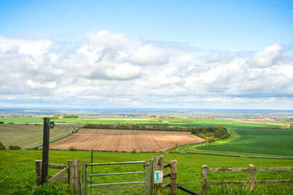 A view over the Oxfordshire landscape from the Ridgeway trail