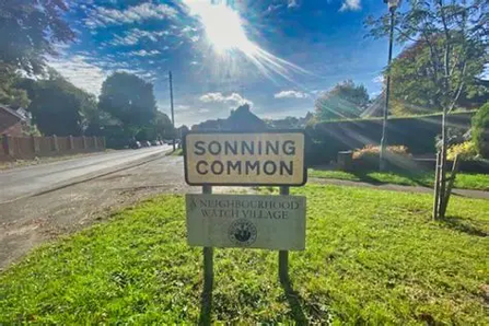 Sonning Common name sign
